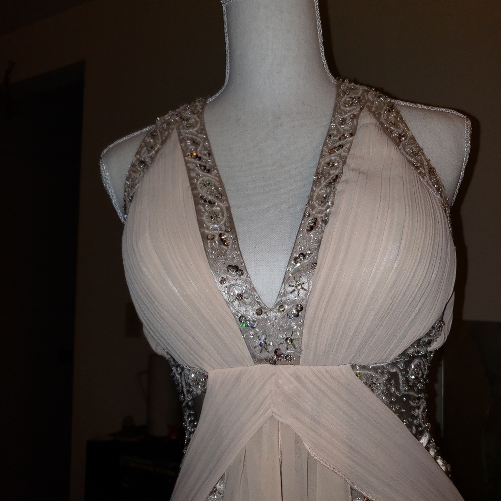 Dress - Picture 2 of 7